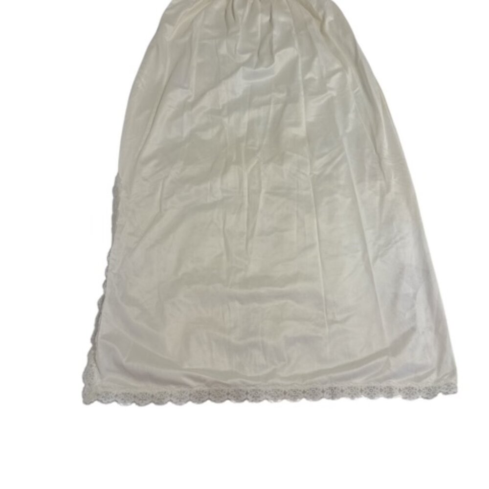 Val Mode Cream Long Nylon Half Slip, Touch Of Lace, Side Slit - Size M - USA